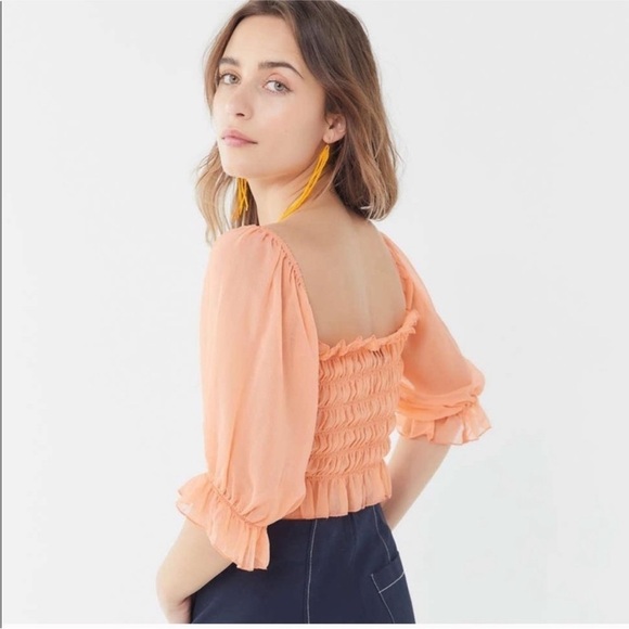 Urban Outfitters Sierra Smocked Sheer Puff Sleeve Crop Top M Peach Cottagecore - Picture 2 of 13